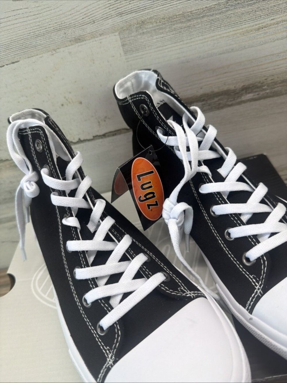 Lugz Women's Stagger Hi Fashion Sneaker, Black/White, 8.5 M US New In Box - Picture 3 of 5